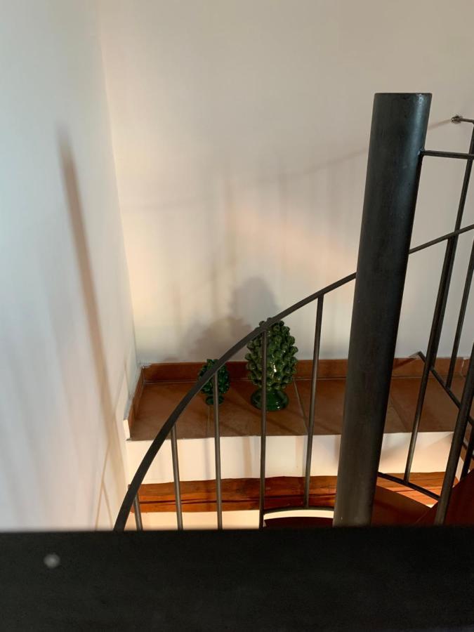 Palazzo Resuttana Apartment ปาแลร์โม ภายนอก รูปภาพ