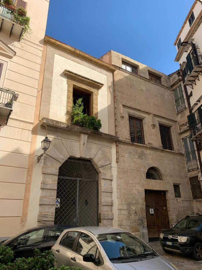 Palazzo Resuttana Apartment ปาแลร์โม ภายนอก รูปภาพ