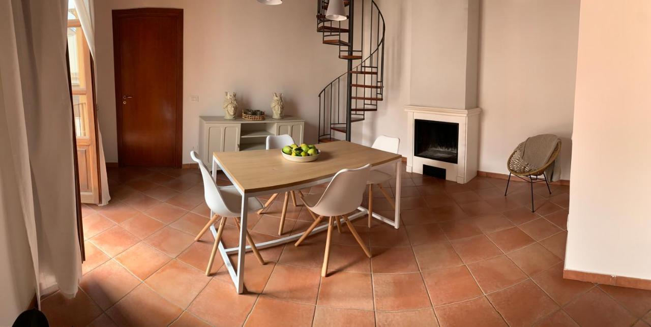 Palazzo Resuttana Apartment ปาแลร์โม ภายนอก รูปภาพ