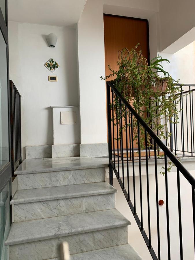 Palazzo Resuttana Apartment ปาแลร์โม ภายนอก รูปภาพ
