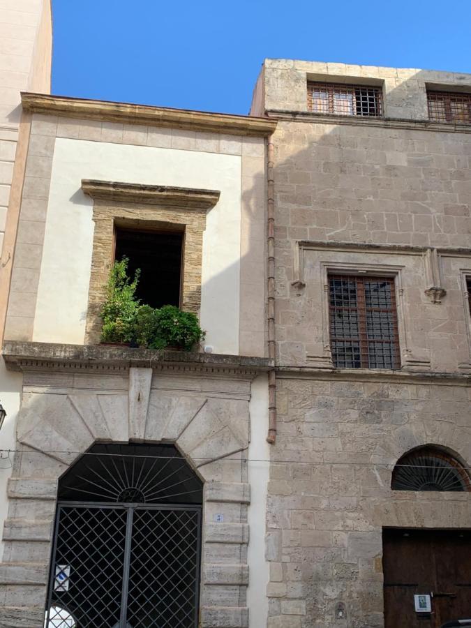 Palazzo Resuttana Apartment ปาแลร์โม ภายนอก รูปภาพ