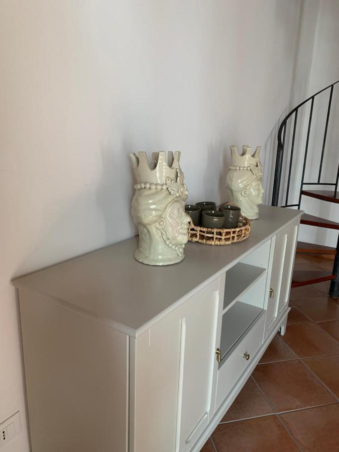 Palazzo Resuttana Apartment ปาแลร์โม ภายนอก รูปภาพ