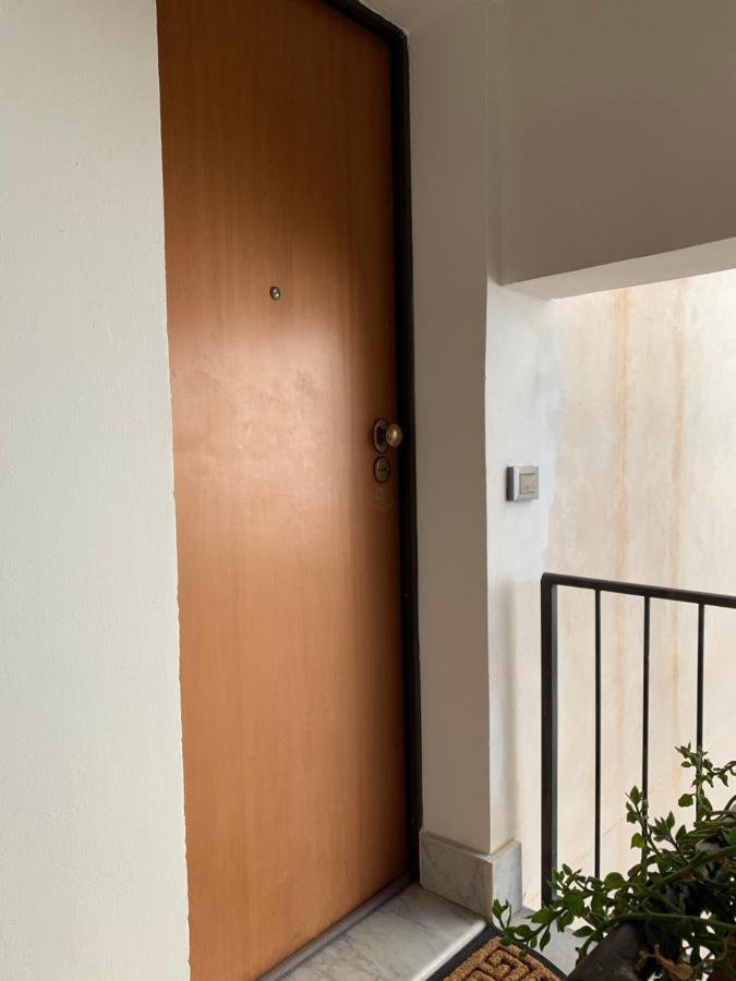 Palazzo Resuttana Apartment ปาแลร์โม ภายนอก รูปภาพ